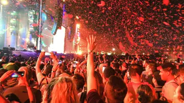 Backdrop for the TV series "Rock in Rio" #1667503