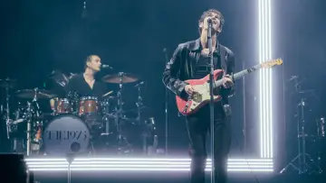 Backdrop for the TV series "Radio 1 at Reading and Leeds Festival" #1817360