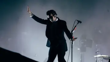 Backdrop for the TV series "Radio 1 at Reading and Leeds Festival" #1817361