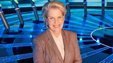 Backdrop for the TV series "Fifteen to One" #1445290