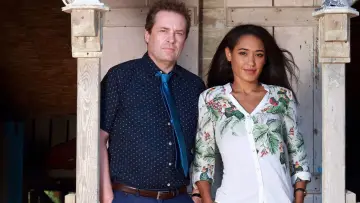 Backdrop к сериалу "Death in Paradise" #1254386
