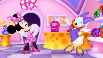 Backdrop for the TV series "Minnie