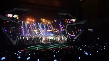 Backdrop for the TV series "KBS Song Festival" #1558457