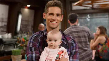 Backdrop к сериалу "Baby Daddy" #1365209
