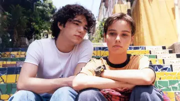 Backdrop for the TV series "Um Anjo Caiu do Céu" #1546729