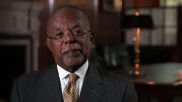 Backdrop к сериалу "Finding Your Roots" #1391863