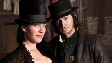 Backdrop for the TV series "Copper" #1850265