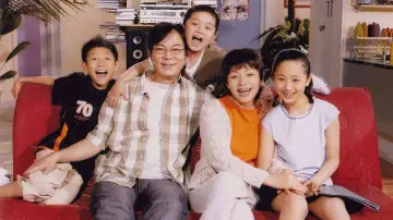 Backdrop for the TV series "Home with Kids" #1294377