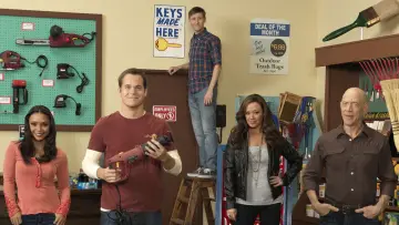 Backdrop for the TV series "Family Tools" #1908718