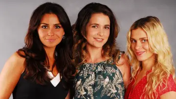 Backdrop for the TV series "The Three Sisters" #1596163