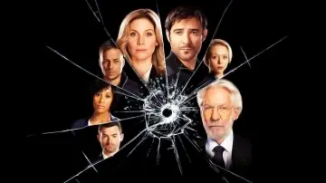 Backdrop к сериалу "Crossing Lines" #1402605