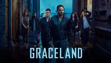 Backdrop for the TV series "Graceland" #1543082