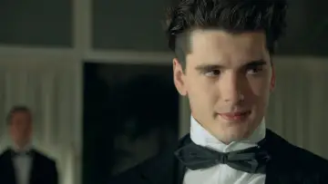 Backdrop к сериалу "Grand Hotel" #1343456