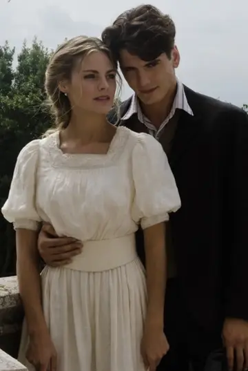Poster к сериалу "Grand Hotel" #1343463
