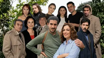 Backdrop for the TV series "Yılan Hikayesi" #1660958