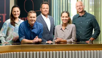 Backdrop for the TV series "Aftenshowet" #1425274