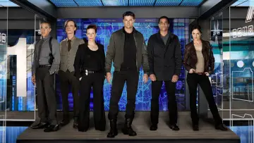 Backdrop к сериалу "Almost Human" #1464095