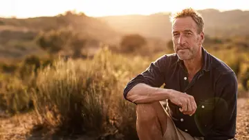 Backdrop for the TV series "Ben Fogle: New Lives in the Wild" #1492305