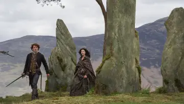 Backdrop к сериалу "Outlander" #1253349