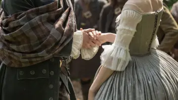 Backdrop к сериалу "Outlander" #1253392