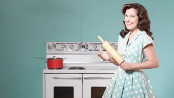 Backdrop к сериалу "Kitchen Cabinet" #1438240