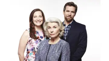 Backdrop for the TV series "Upper Middle Bogan" #1809773