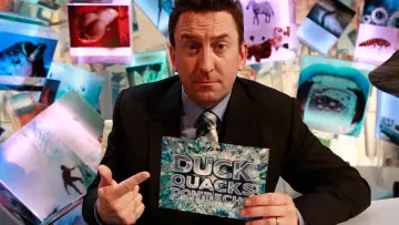 Backdrop for the TV series "Duck Quacks Don