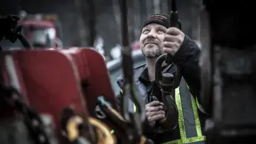 Backdrop к сериалу "Highway Thru Hell" #1449573