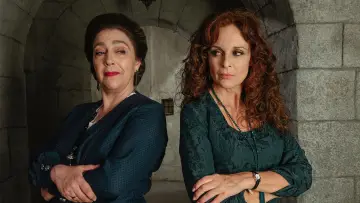 Backdrop for the TV series "Old Bridge Secret" #1536968