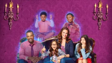 Backdrop for the TV series "The Haunted Hathaways" #1805793