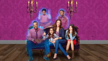 Backdrop for the TV series "The Haunted Hathaways" #1805794