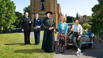 Backdrop к сериалу "Father Brown" #1291621