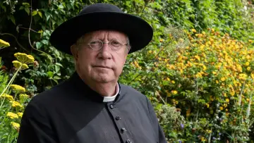 Backdrop к сериалу "Father Brown" #1291630