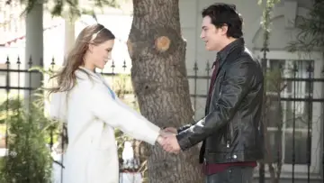 Backdrop к сериалу "Medcezir" #1382346