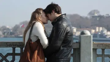 Backdrop к сериалу "Medcezir" #1382349