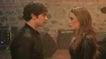 Backdrop к сериалу "Medcezir" #1382363
