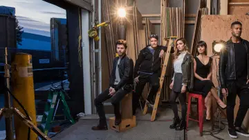 Backdrop for the TV series "UnREAL" #1540810