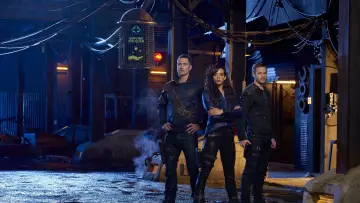 Backdrop к сериалу "Killjoys" #1385727