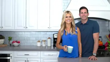 Backdrop for the TV series "Flip or Flop" #1796057