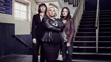 Backdrop for the TV series "No Offence" #1599777