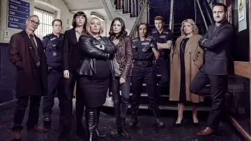 Backdrop for the TV series "No Offence" #1599779