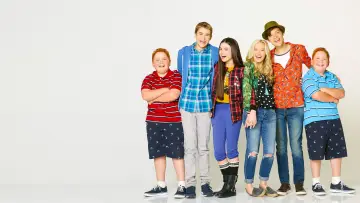 Backdrop for the TV series "Best Friends Whenever" #1688193