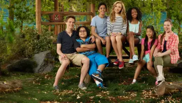 Backdrop for the TV series "BUNK