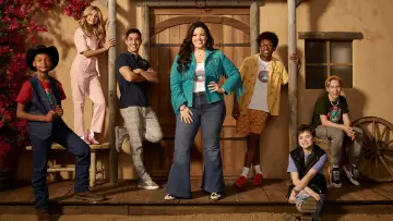Backdrop for the TV series "BUNK