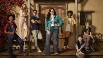 Backdrop for the TV series "BUNK