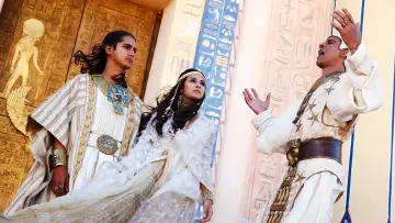 Backdrop к сериалу "Tut" #1466803
