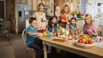 Backdrop к сериалу "Fuller House" #1360480