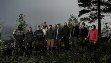 Backdrop for the TV series "Alone" #1223363