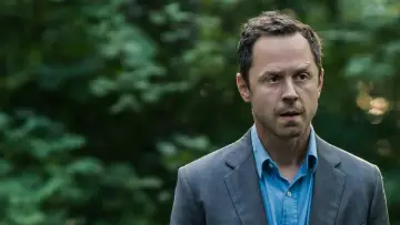 Backdrop к сериалу "Sneaky Pete" #1354981
