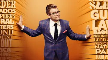 Backdrop for the TV series "Adam Ruins Everything" #1659600